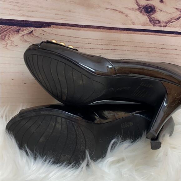 Dexter Patten Black Heels with Gold Buttons 8 - Picture 7 of 8